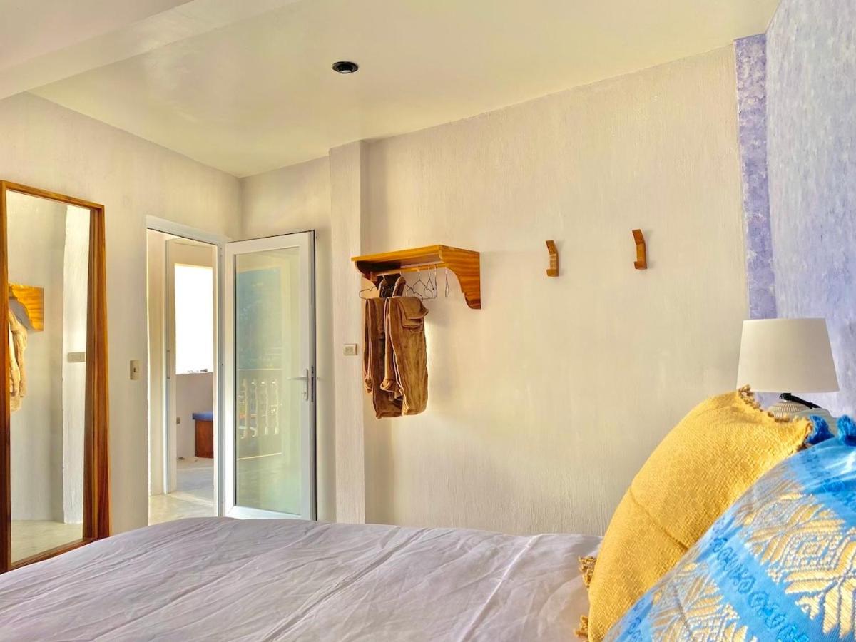 Monaco Apartment Сан Педро Ла Лагуна Екстериор снимка